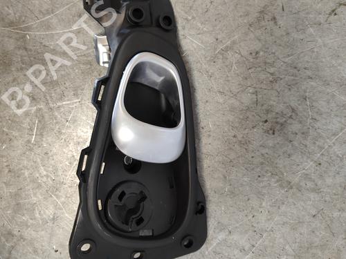 rear-left-interior-door-handle-fiat-500l-351_-352_-2012-33694738 main image
