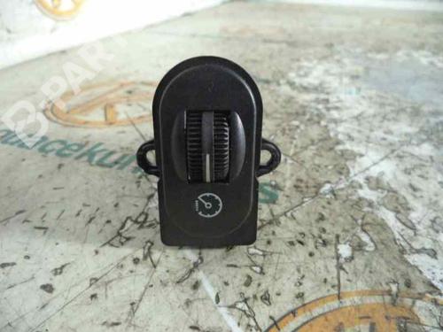Used Headlight switch FORD MONDEO II (BAP) 1.8 TD (90 hp) 2451184