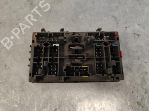 Fuse box PEUGEOT 306 (7B, N3, N5) | BP13524931E1