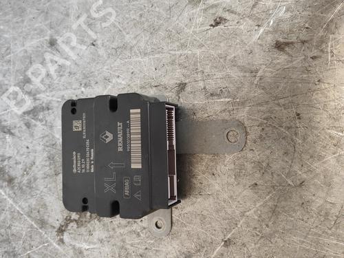 Used ECU airbags RENAULT CLIO IV (BH_) [2012-2021]  27605665