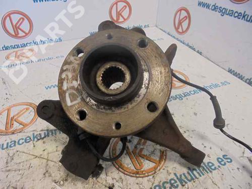 Used Left front steering knuckle RENAULT MEGANE II Saloon (LM0/1_) [2003-2025]  2485646