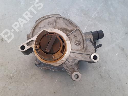 Used Vacuum pump BMW X6 (E71, E72) xDrive 50 i (449 hp) 7995052