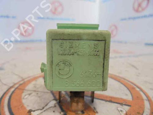 Used Electronic module BMW 5 (E39) 528 i (193 hp) 14180463