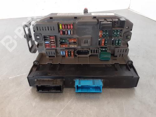 Used Fuse box BMW X6 (E71, E72) xDrive 50 i (449 hp) 7998947