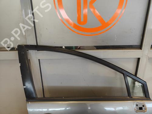 Right front door TOYOTA COROLLA Verso (ZER_, ZZE12_, R1_) 2.0 D-4D (CUR10_, CUR10R) | BP20134245C3 