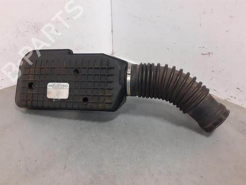 Used Intake manifold FORD MONDEO II (BAP) [1996-2000]  9401890