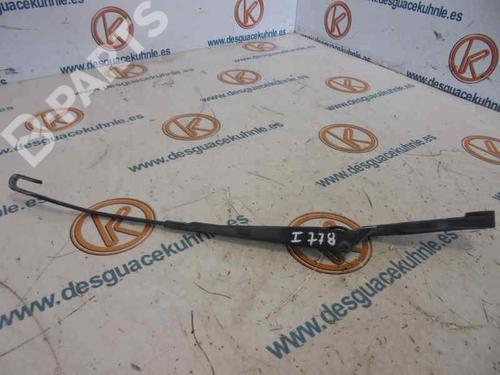 Used Front windshield wiper arm VW POLO III (6N1) 50 1.0 (50 hp) 6631027