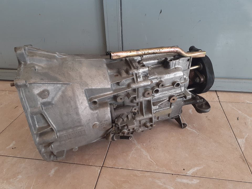 Manual gearbox BMW 5 (E39) 530 d 7642427 | B-Parts
