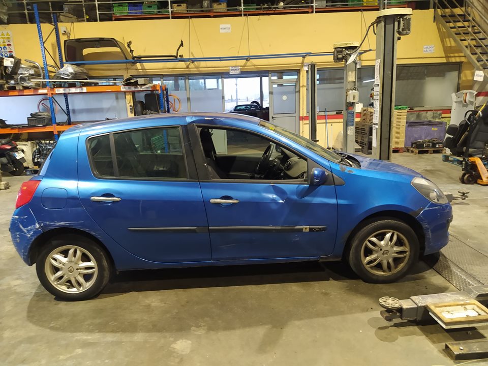 Front wipers mechanism RENAULT CLIO III (BR0/1, CR0/1) 1.5 dCi (BR17