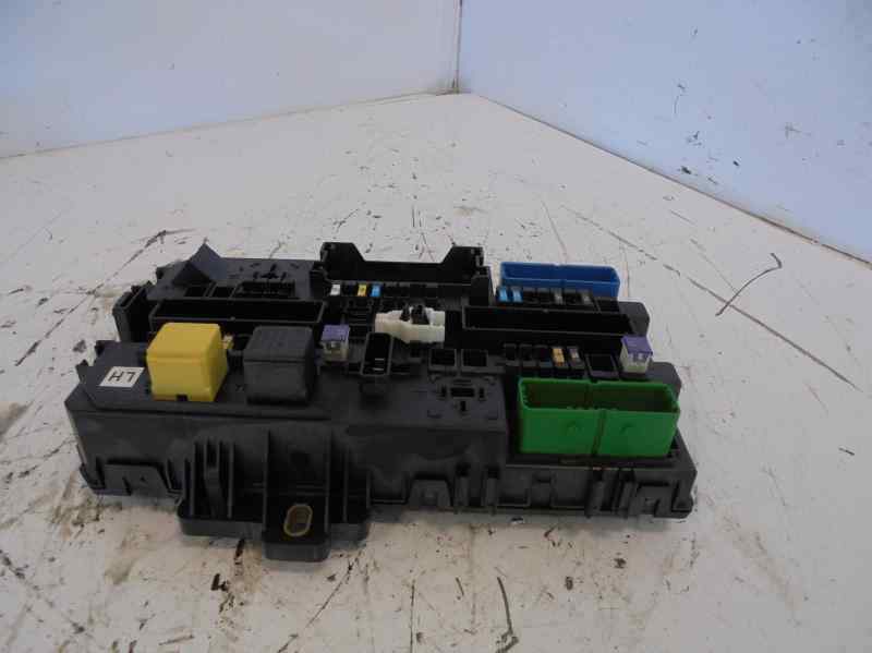 Fuse box OPEL ZAFIRA / ZAFIRA FAMILY B (A05) 2.2 (M75) 5599441 BParts