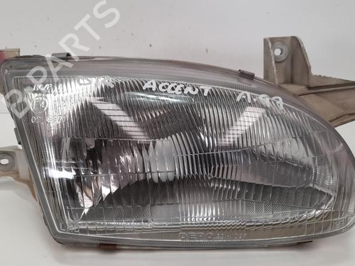 Used Right headlight HYUNDAI ACCENT I (X-3) 1.5 i 12V (88 hp) 12795493