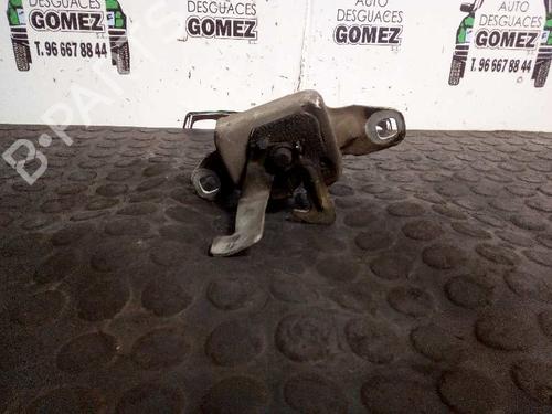 Used Hood lock RENAULT MEGANE I Classic (LA0/1_) 1.9 D (LA0A, LA0U, LA0R) (64 hp) 12690478