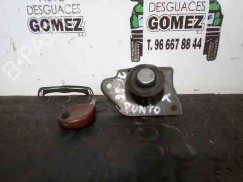 Used Tailgate lock Tailgate lock FIAT PUNTO (176_) 55 1.1 (54 hp) 12809417 12809417