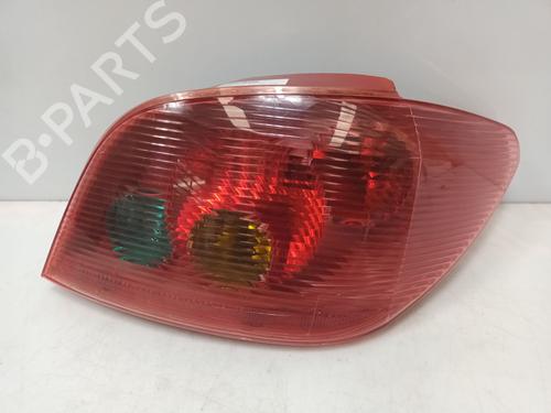 Used Right taillight PEUGEOT 307 (3A/C) 2.0 HDi 90 (90 hp) 32164425