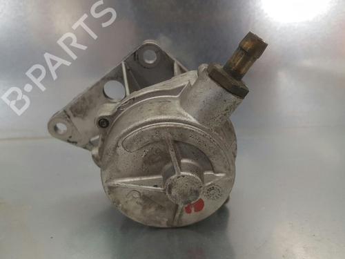 Used Vacuum pump PEUGEOT 205 I (741A/C) 1.7 Diesel (60 hp) 12699463