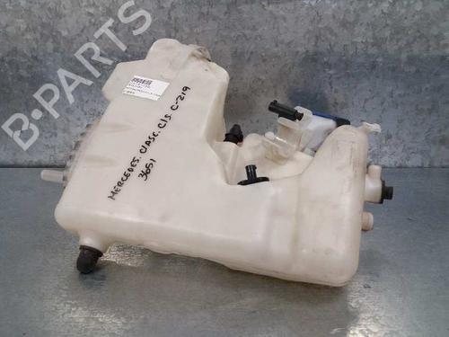 Used Windscreen washer tank MERCEDES-BENZ CLS (C219) CLS 350 (219.356) (272 hp) 12696530