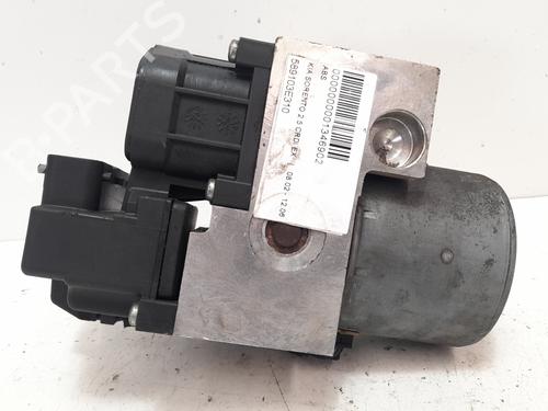 Used ABS pump KIA SORENTO I (JC) 2.5 CRDi 4WD (140 hp) 12703219