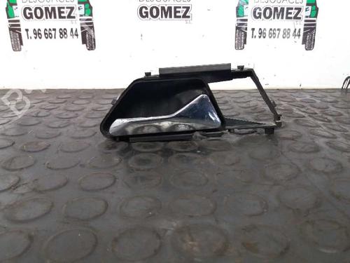 Used Front right interior door handle Front right interior door handle MERCEDES-BENZ E-CLASS (W124) E 300 D (124.131) (136 hp) 12684669 12684669