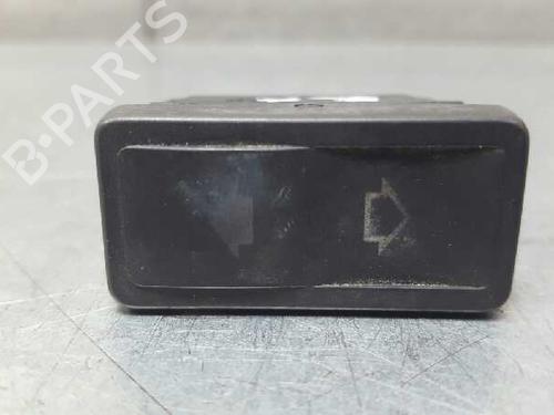 Used Right front window switch Right front window switch CITROËN ZX (N2) 1.9 TD (90 hp) 12685540 12685540