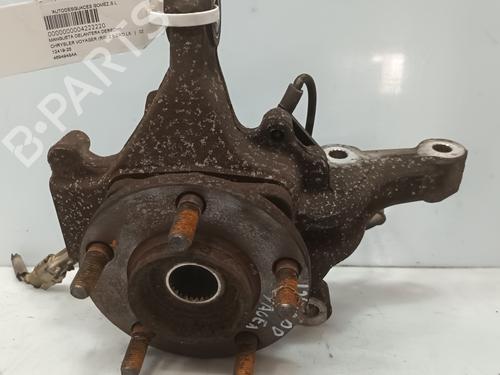 Used Right front steering knuckle CHRYSLER VOYAGER IV (RG, RS) [1999-2008]  29394907