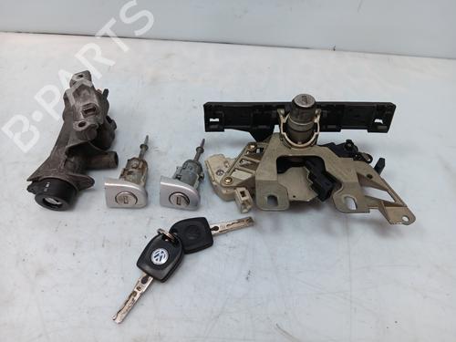 electronic-module-vw-passat-b5-3b2-1996-1997-1998-1999-2000-2001-32229368 main image