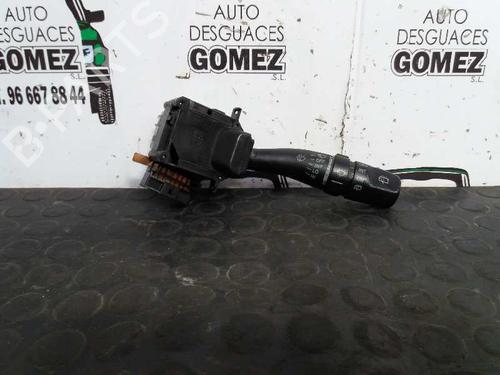 Used Steering column stalk HYUNDAI SANTA FÉ I (SM) 2.4 16V 4x4 (146 hp) 12816108