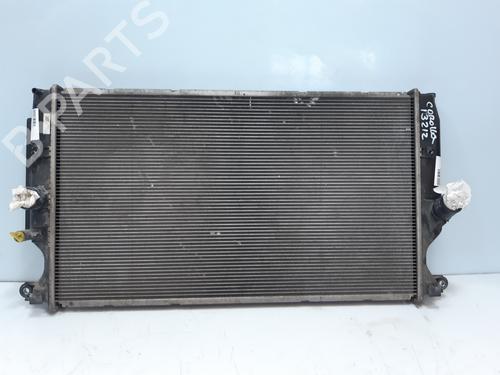 Used Water radiator Water radiator 37177178 37177178