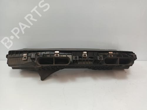 Used Air filter box BMW X3 (E83) xDrive 20 d (177 hp) 18258598