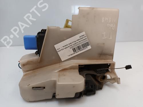 Used Front left lock VW POLO (9N_, 9A_) 1.4 TDI (80 hp) 19664704