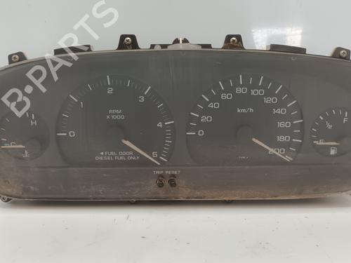 Used Instrument cluster CHRYSLER VOYAGER / GRAND VOYAGER III (GS_, NS_) 2.5 TD (116 hp) 26004337