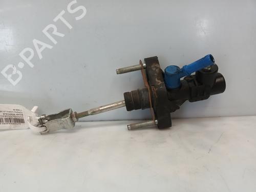 Used Clutch slave cylinder TOYOTA COROLLA Verso (ZER_, ZZE12_, R1_) 2.2 D-4D (AUR10_, AUR10R) (136 hp) 28733065