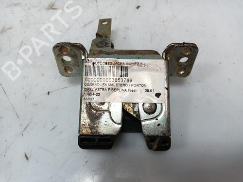 Used Tailgate lock OPEL ASTRA F Saloon (T92) 1.6 i 16V (F19, M19) (100 hp) 19545297