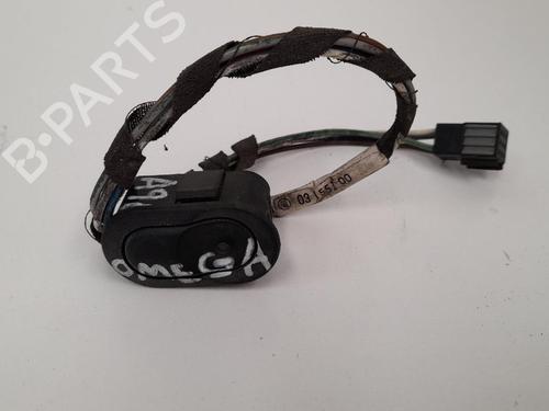Højre bagtil elrude kontakt OPEL OMEGA B (V94) 2.0 16V (F69, M69, P69) (136 hp) 12772093