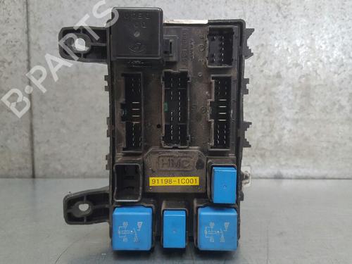 Used Fuse box HYUNDAI GETZ (TB) 1.5 CRDi (88 hp) 12692000