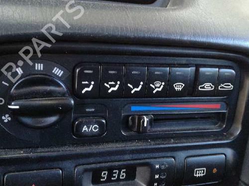 Used Climate control HYUNDAI SONATA III (Y-3) 2.0 i 16V (139 hp) 12722996