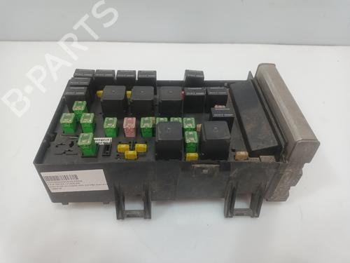 Used Fuse box Fuse box CHRYSLER VOYAGER IV (RG, RS) 2.8 CRD (150 hp) 33885013 33885013