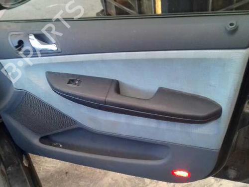 Achsschenkel links vorne SKODA FABIA I (6Y2)  | BP12749031M25 