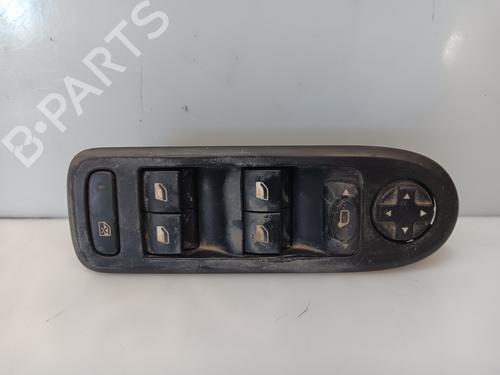 Venstre fortil elrude kontakt PEUGEOT 308 CC (4B_) [2009-2015]  31136342