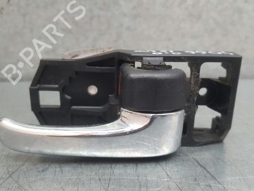 Front right interior door handle LEXUS IS I (_E1_) 200 (GXE10) (155 hp) 12702466