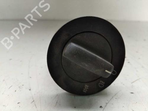 Used Headlight switch BMW 5 (E39) 520 d (136 hp) 12699908