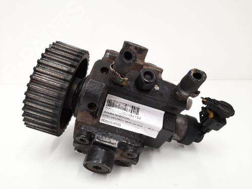 Used Injection pump OPEL VECTRA C (Z02) 1.9 CDTI (F69) (150 hp) 12755395