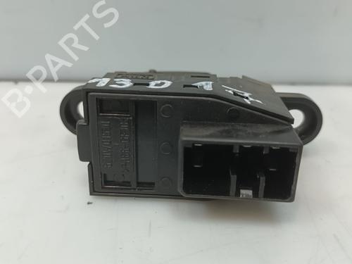 Høyre Foran elrute bryter HYUNDAI H-1 Van (A1)  | BP29933704I26