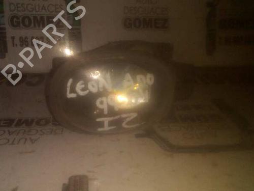 Used Left front fog light SEAT LEON (1M1) 1.9 TDI (110 hp) 12712644