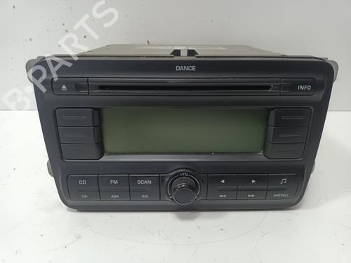 Used Radio SKODA FABIA II (542) 1.4 TDI (70 hp) 16538847