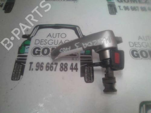 Venstre foran invendig håndtak MAZDA 3 Saloon (BK) 1.6 (BK12) (105 hp) 12797429