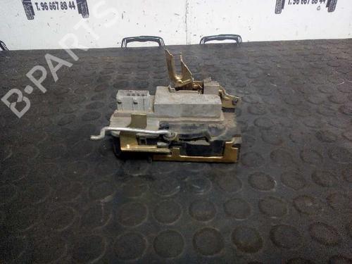 Used Front right lock CITROËN XSARA (N1) 1.9 SD (75 hp) 12692445