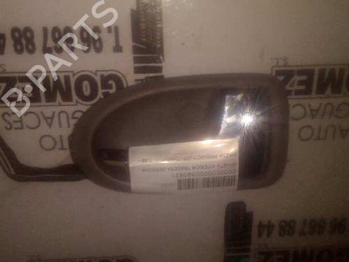 Used Rear right interior door handle Rear right interior door handle 12797423 12797423