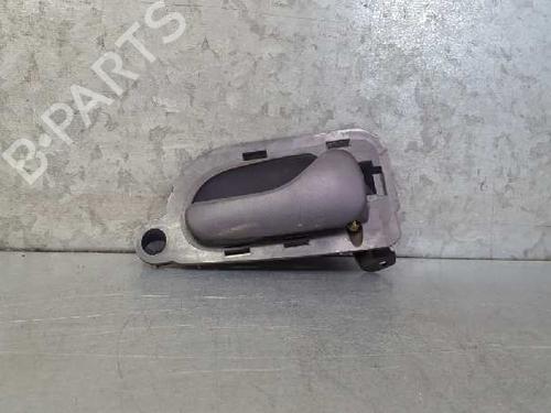 Used Front right interior door handle Front right interior door handle 12797841 12797841