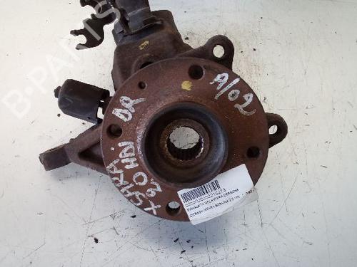 Used Right front steering knuckle CITROËN XSARA (N1) 2.0 HDi 109 (109 hp) 12744865
