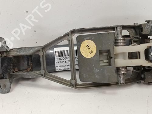 Rear left exterior door handle VW TOUAREG (7LA, 7L6, 7L7) 4.2 V8 | BP13450779C130 